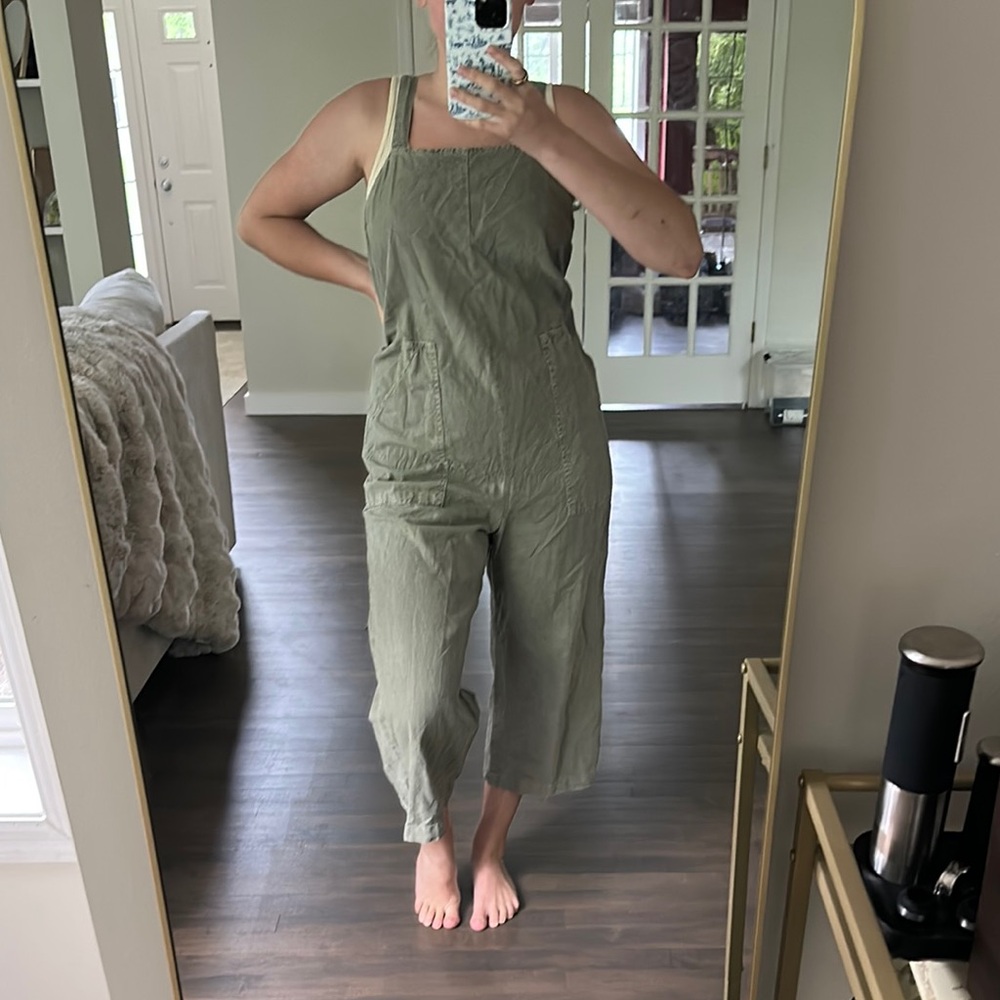 Universal Thread Green Sleeveless Jumpsuit Relaxed Fit